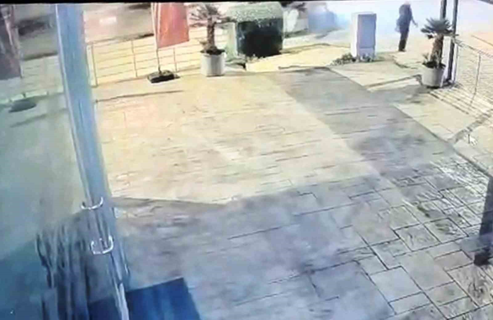 Samsun’da kamyonetin çarptığı adam 16 metre savruldu: 10 gündür komada 8 samsunda kamyonetin carptigi adam 16 metre savruldu 10 gundur komada 4 Bfc54t6U