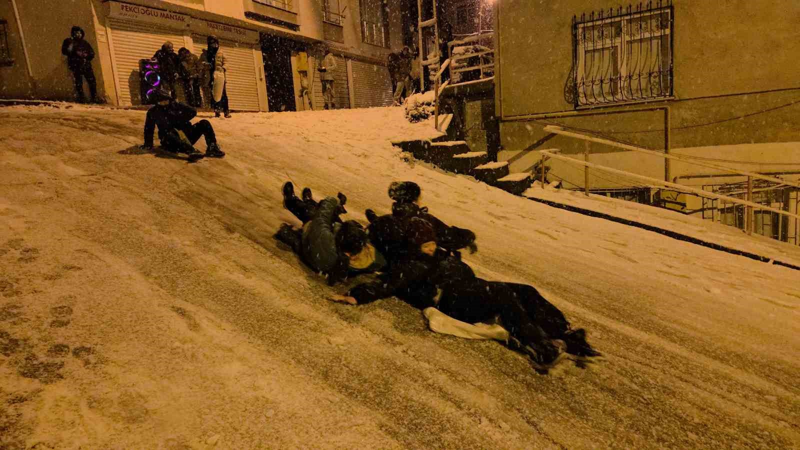 samsunda kar cocuklara eglence suruculere cile oldu 5