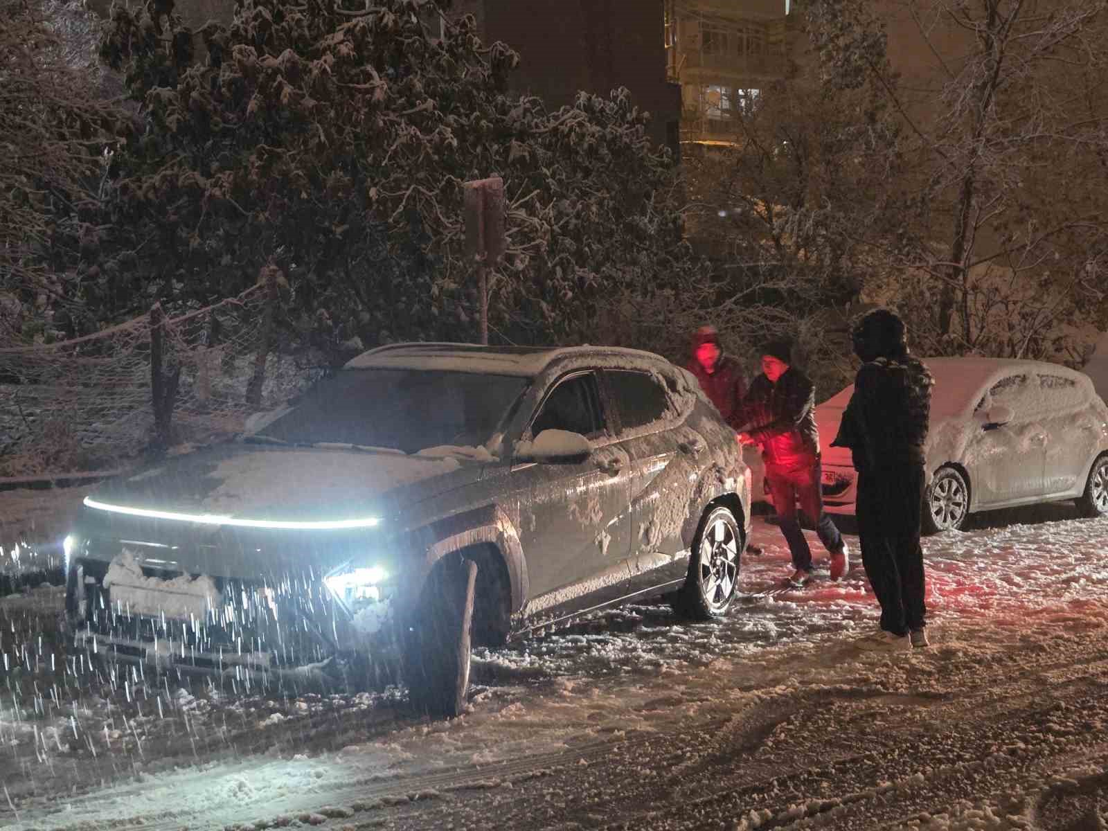 samsunda kar cocuklara eglence suruculere cile oldu 7 CEKYZcyb