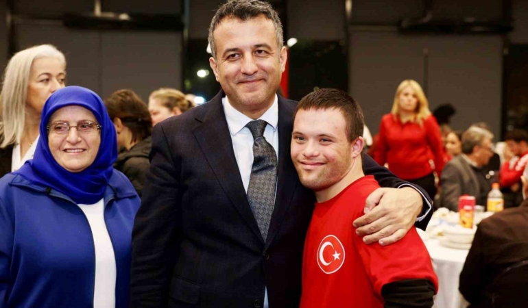 samsunda-kimse-kimsesiz-birakilmadi-ihtiyac-sahiplerine-170-milyon-tllik-nakdi-yardim-LZuaSqzF.jpg