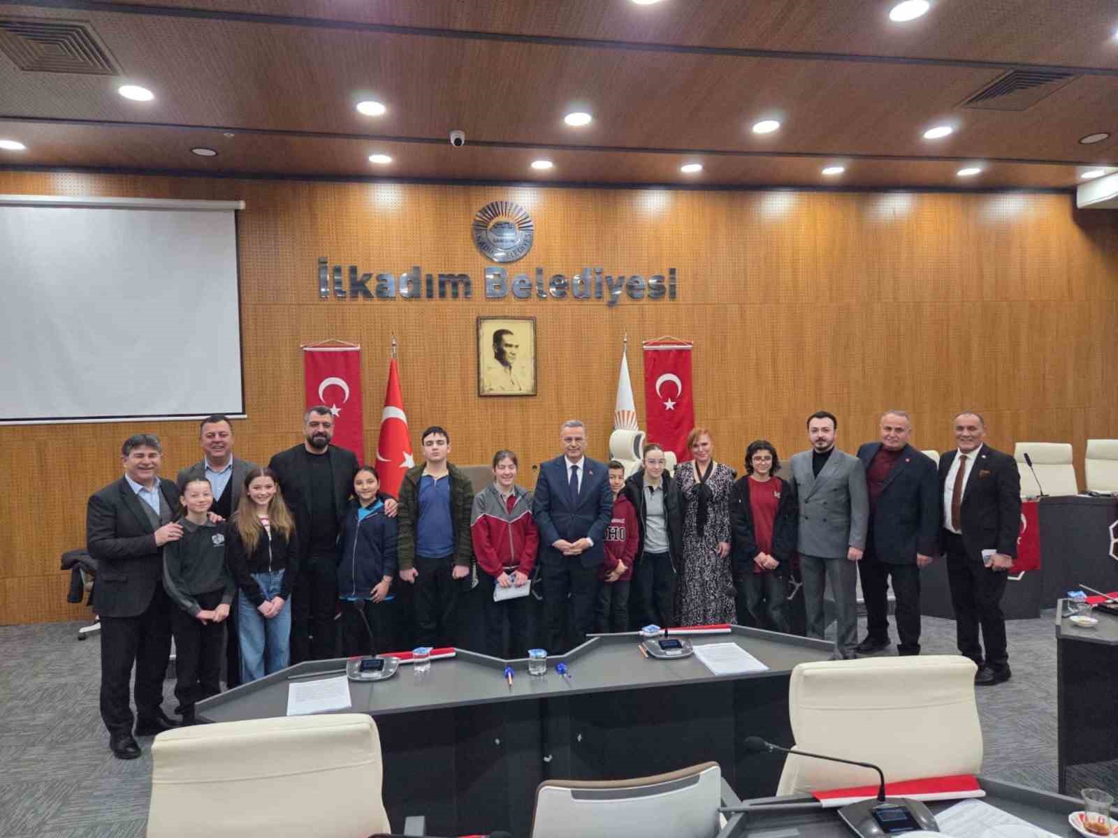 Samsun’da konteynerde bulunan 9 köpekle ilgili rapor açıklandı: "Doğal ölüm" 6 samsunda konteynerde bulunan 9 kopekle ilgili rapor aciklandi dogal olum 2 EYWaBbQH