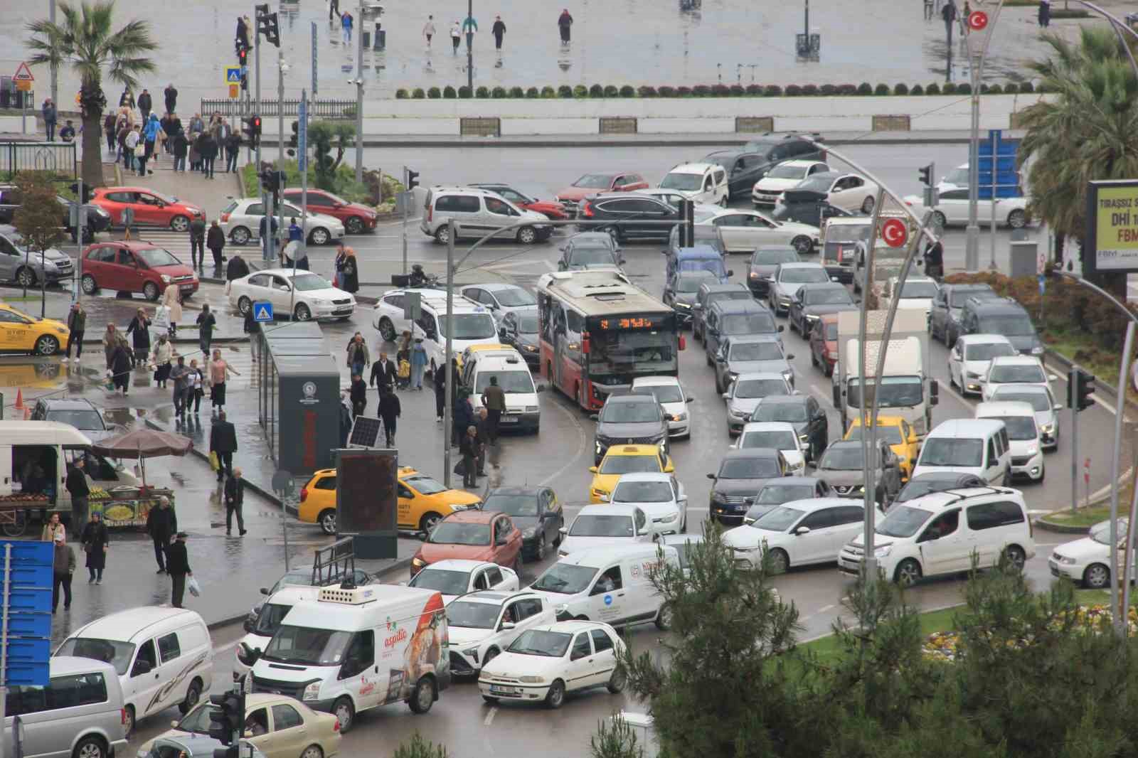 samsunda kurban bayrami oncesi trafik uyarisi 0 2mys5XPB