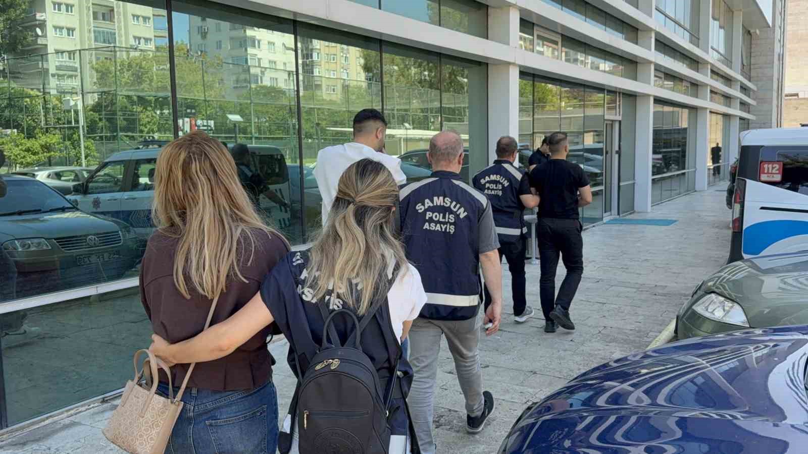 Samsun’da masaj salonuna fuhuş operasyonu 7 samsunda masaj salonuna fuhus operasyonu 3 M6fvYaeK