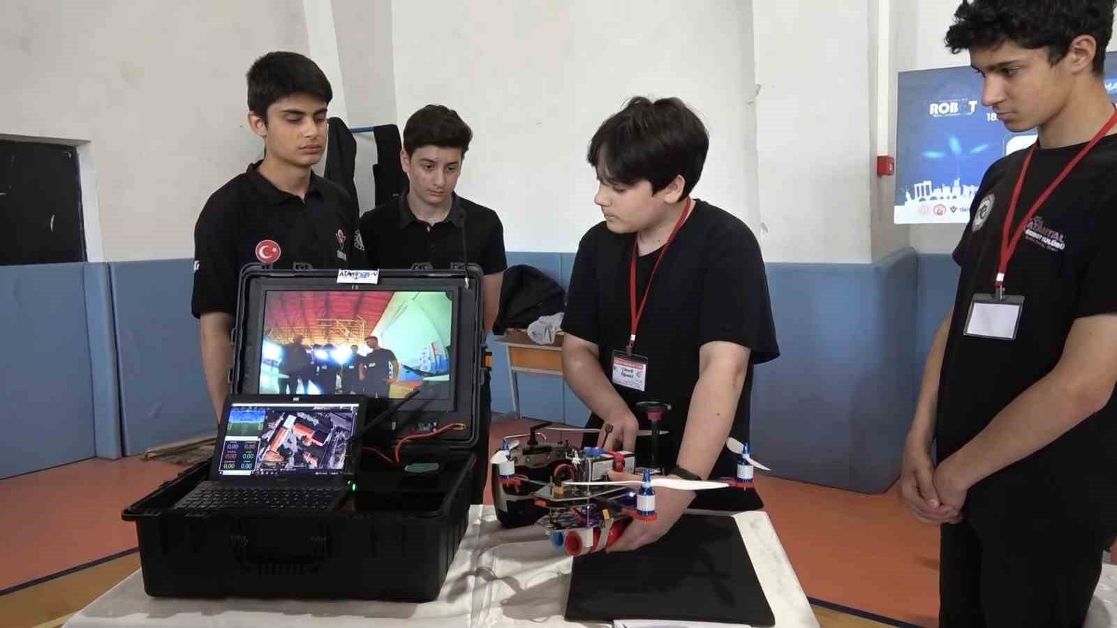 samsunda meslek lisesi ogrencilerinin gelistirdigi robot kol turkiye birincisi oldu 2 Cflt66Z1