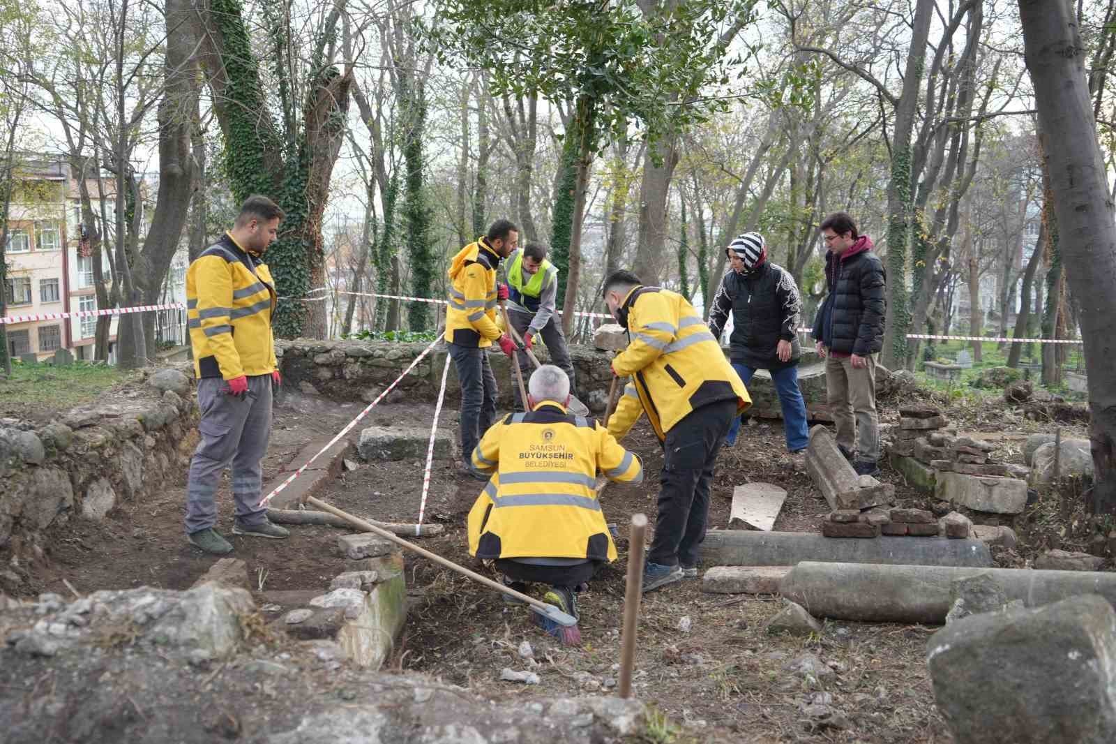 samsunda mezarligin altindan tarih cikiyor samsun yazili mezar kitabesi yeni tarihi mezarlar 6 lIwVX2hl