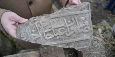 samsunda-mezarligin-altindan-tarih-cikiyor-samsun-yazili-mezar-kitabesi-yeni-tarihi-mezarlar-jEPl6KzX.jpg