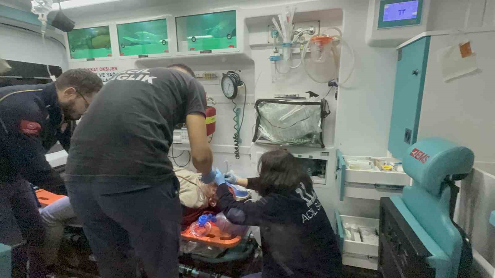 Samsun’da motosiklet yayaya çarptı: 3 kişi ağır yaralandı 11 samsunda motosiklet yayaya carpti 3 kisi agir yaralandi 7