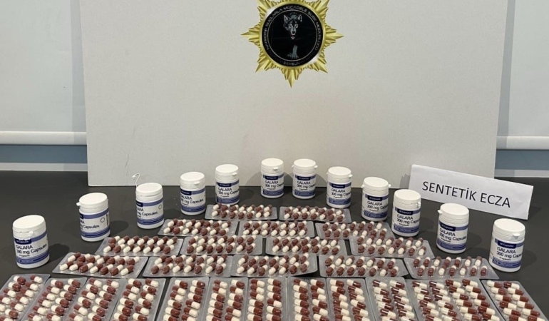 samsunda-narkotik-operasyonu-uyusturucu-ve-silah-ele-gecirildi-kFPhXeXh.jpg