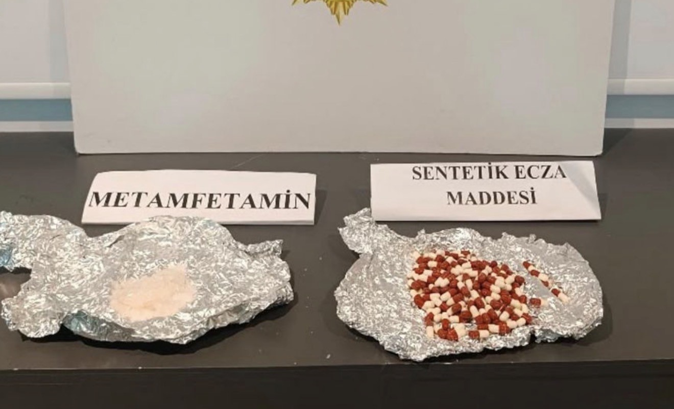 samsunda narkotik operasyonunda uyusturucu ve silahlar ele gecirildi 0 OCEQFEyO