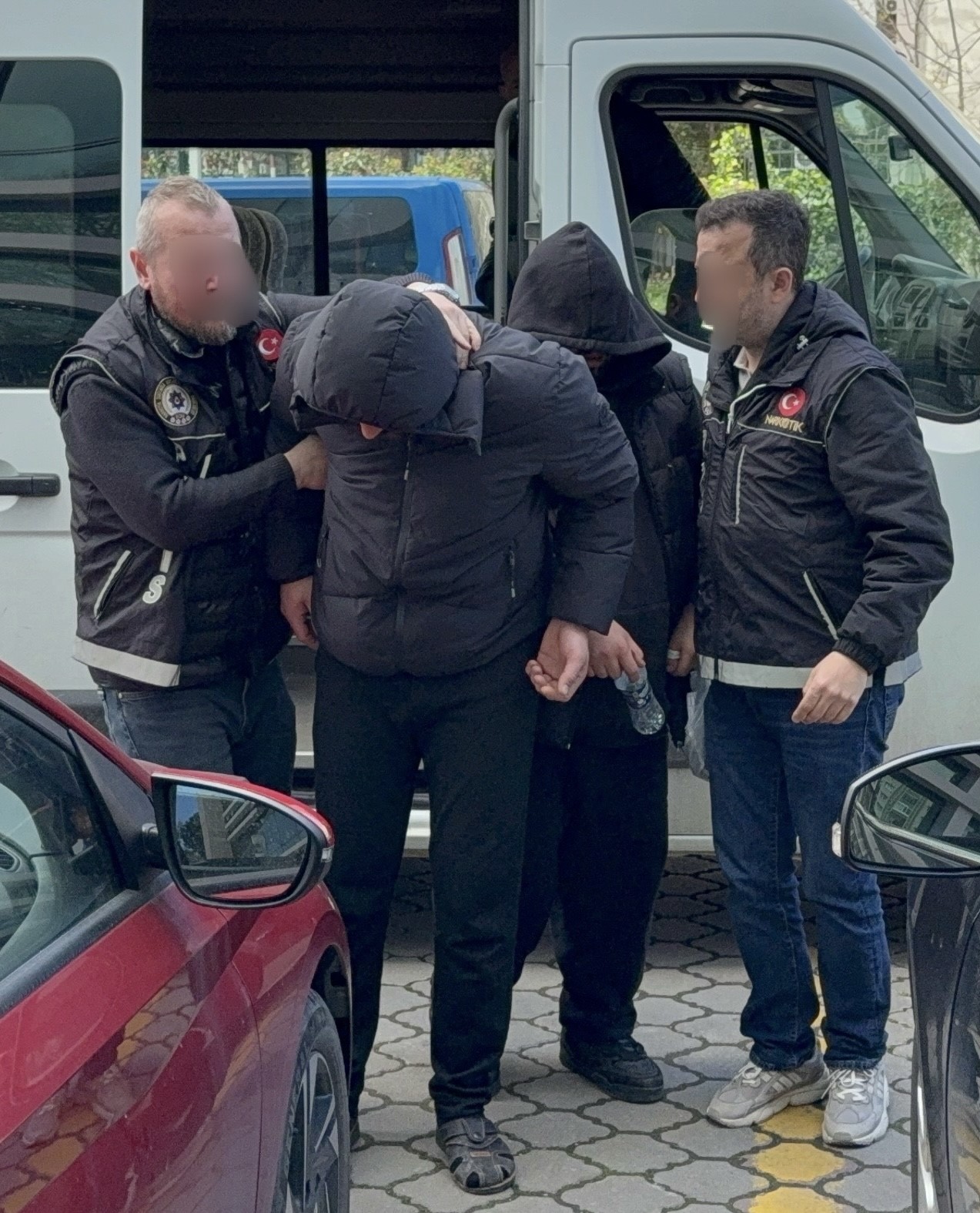 samsunda narkotikten pes pese operasyon 8 gozalti 3 vCZC5vKM