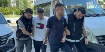 samsunda-narkotikten-pes-pese-operasyon-gozaltina-alinan-8-kisi-adliyeye-sevk-edildi-PlCze2Bp.jpg