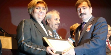 samsunda-ogretmenler-gununde-vefa-ve-yemin-bir-arada-nxbl1MOL.jpg