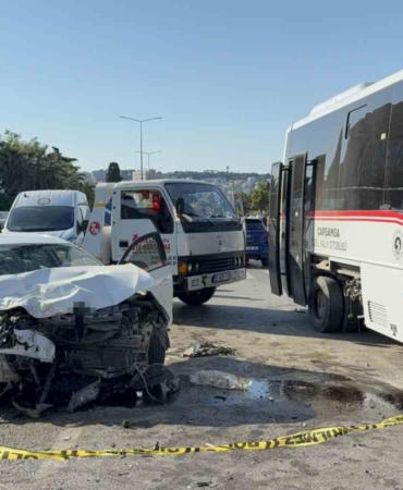samsunda-otomobil-ile-halk-otobusu-carpisti-7-yarali-a7ztUYum.jpg