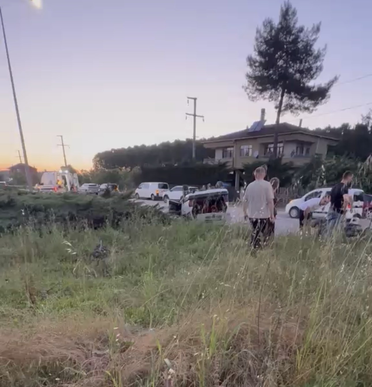 samsunda otomobil takla atti 6 yarali 1 bvAHjEKP