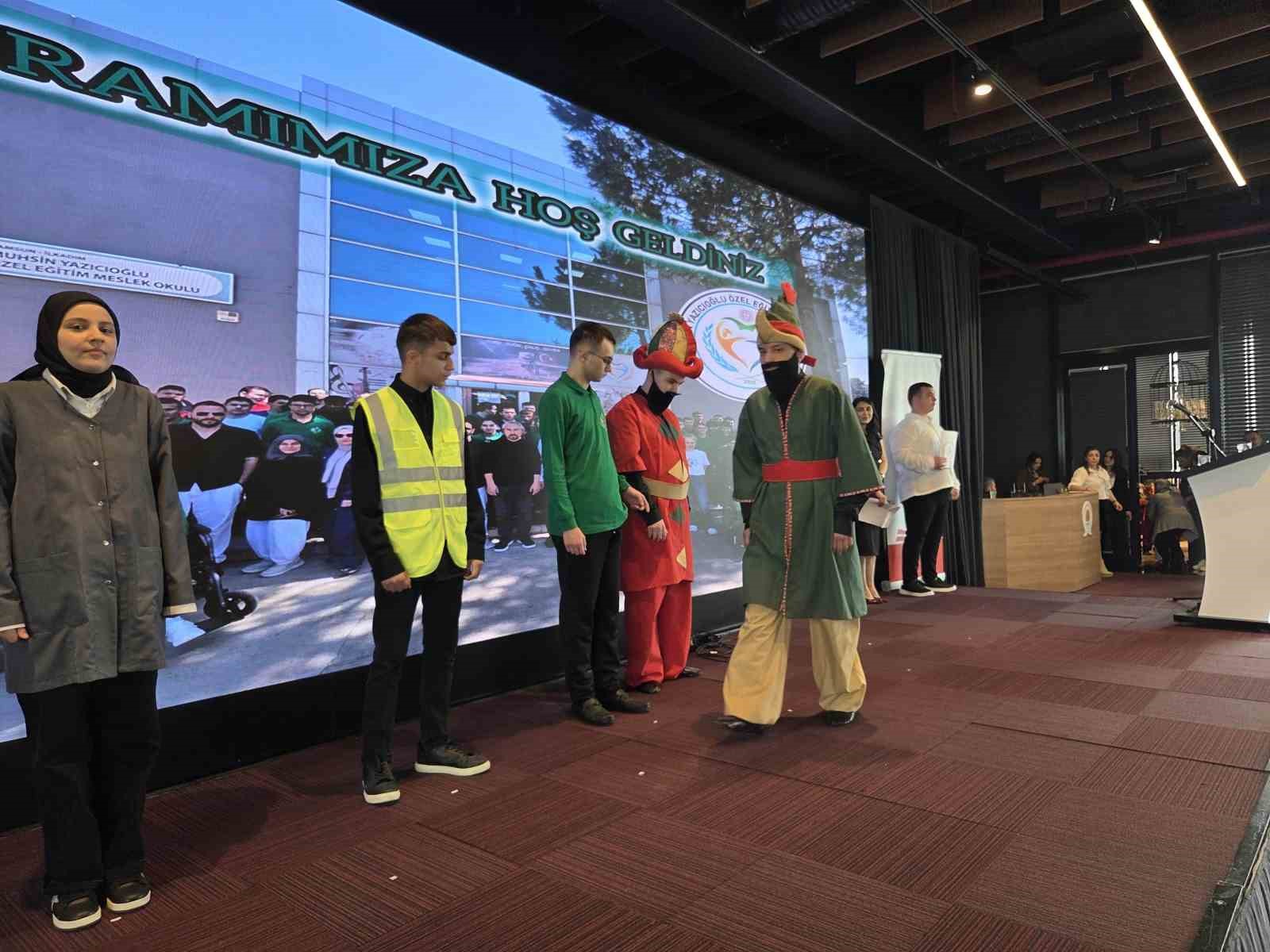 samsunda ozel ogrenciler etkin ve gorunur bireyler olduklarini gosterdiler 2 UYYsiRRv