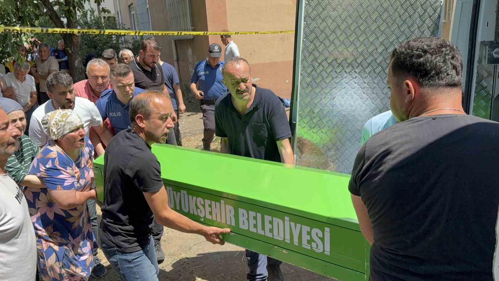 samsunda pencereden dusen 16 yasindaki cocuk hayatini kaybetti 2 1rKjZmPL