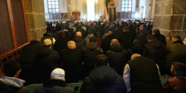 samsunda-ramazan-bayrami-namazi-kilindi-uzZvHmDT.jpg
