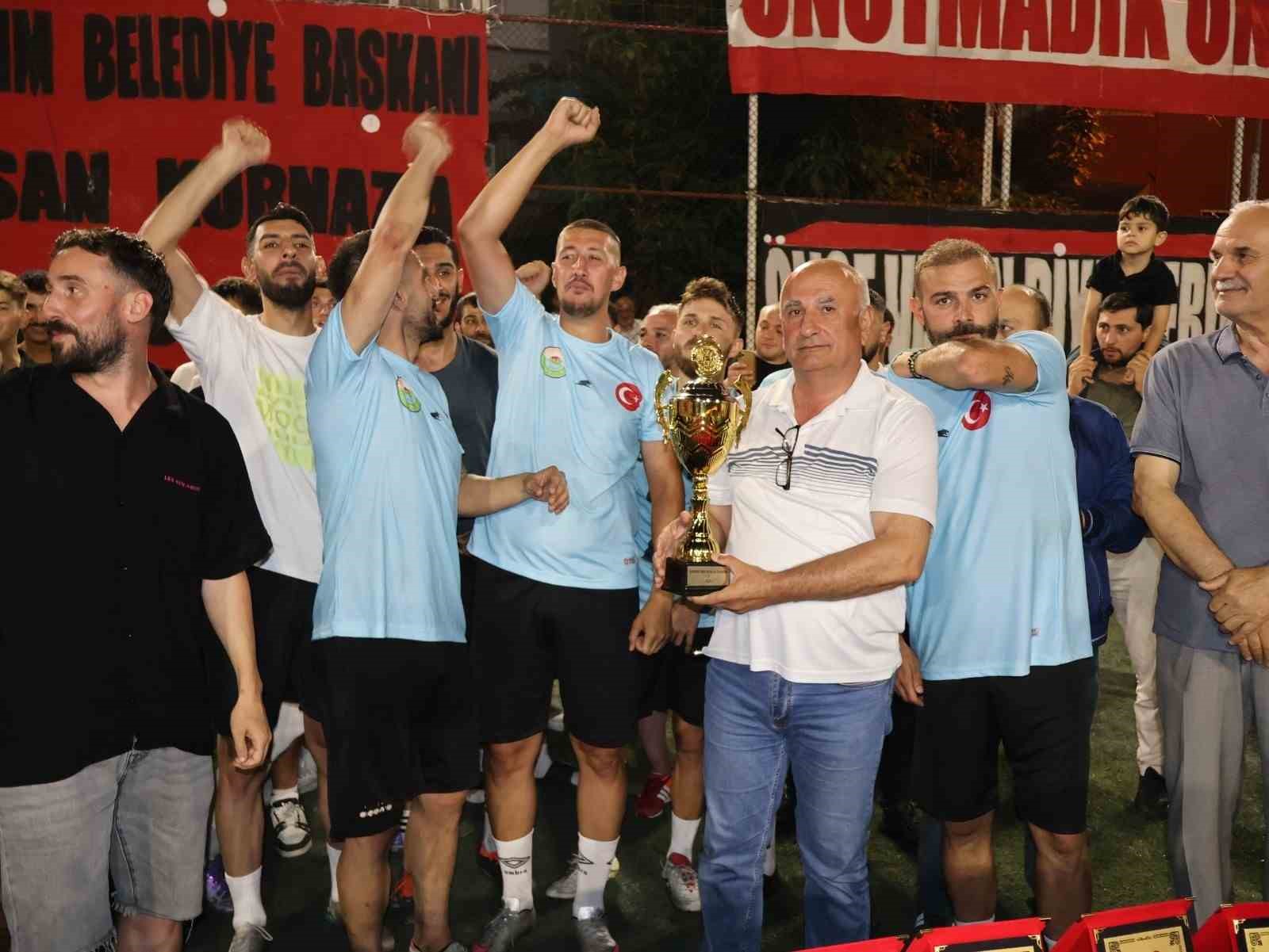 Samsun’da Şehitlere Saygı ve Vefa Futbol Turnuvası 7 samsunda sehitlere saygi ve vefa futbol turnuvasi 3 BF2uXECC