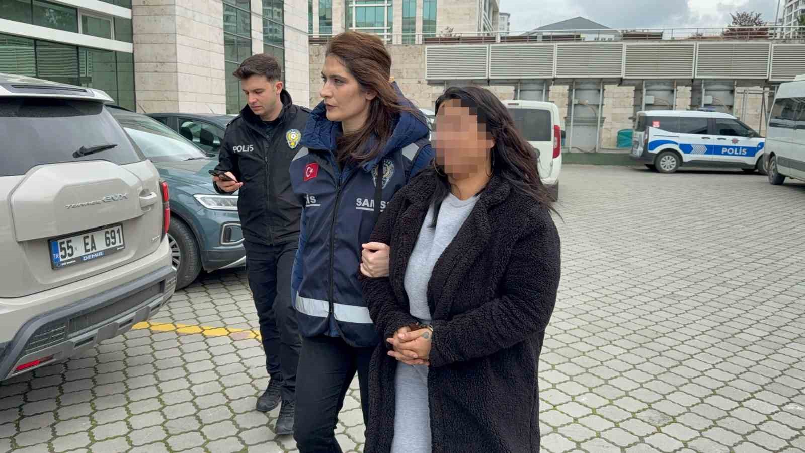 Samsun’da sınıfı basan kadın veli yeniden gözaltına alınarak adliyeye sevk edildi 6 samsunda sinifi basan kadin veli yeniden gozaltina alinarak adliyeye sevk edildi 2