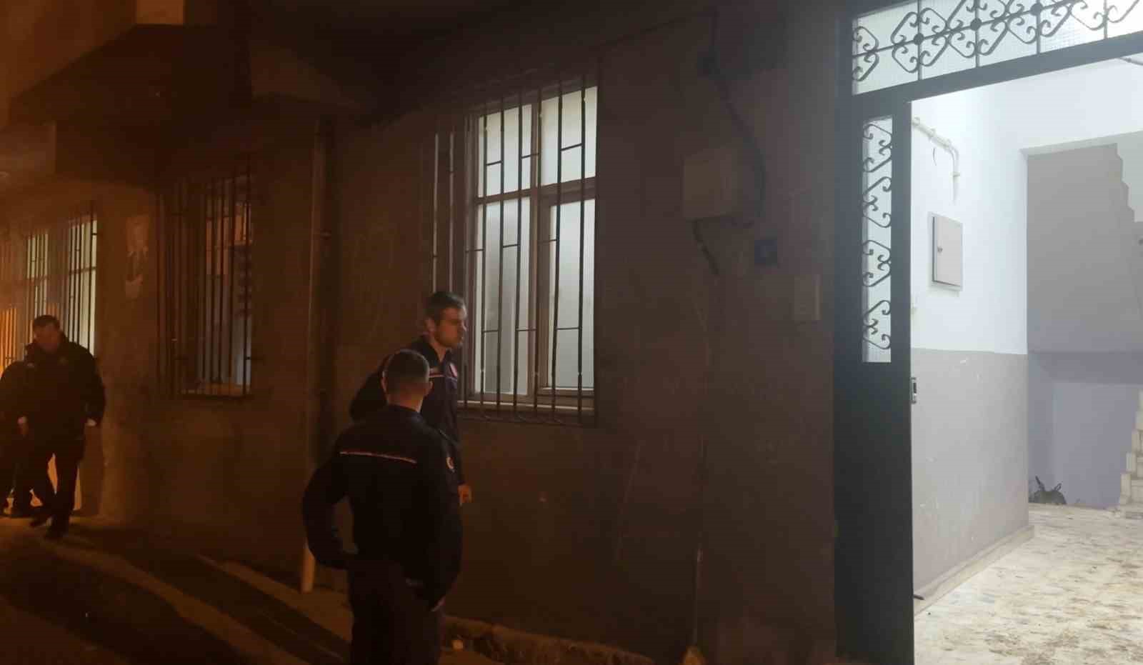 Samsun’da soba parladı: 2 kişi dumandan etkilendi, küçük kız kedisi için gözyaşı döktü 6 samsunda soba parladi 2 kisi dumandan etkilendi kucuk kiz kedisi icin gozyasi doktu 2