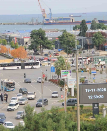 samsunda-tasit-sayisi-bir-yilda-40-bin-artti-LfQOzzLK.jpg