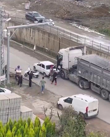 samsunda tir soforune sopayla saldirdilar 1 s2uLAh38
