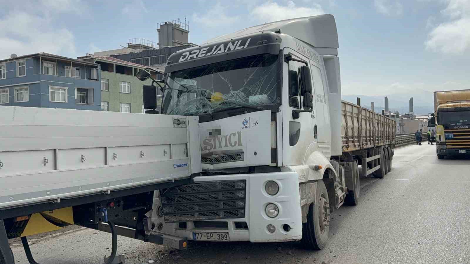 samsunda tir tira arkadan carpti 1