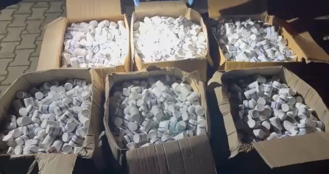 samsunda tirdan 153 bin adet uyusturucu hap cikti 1