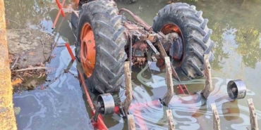 samsunda-traktor-sulama-kanalina-devrildi-Y8lz33GO.jpg