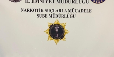 samsunda-uyusturucu-operasyonu-3-bin-920-adet-sentetik-ecza-hap-ele-gecirildi-x4USKJXj.jpg