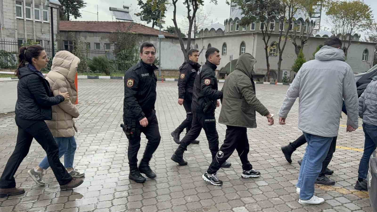 samsunda uyusturucu ticaretinden 7 kisi adliyeye sevk edildi 0 UukLzX2m