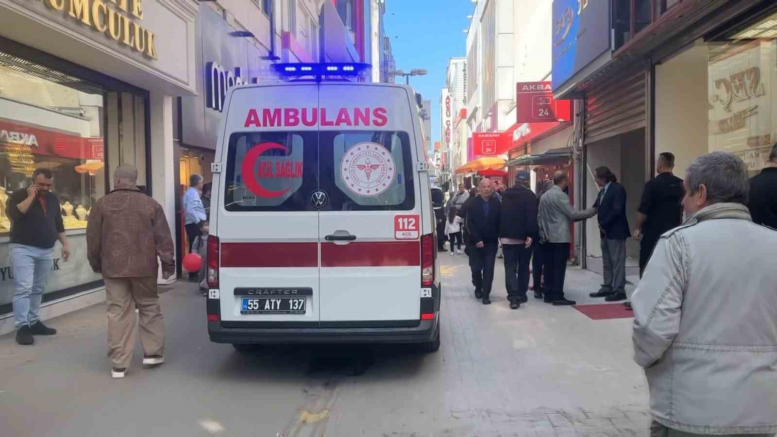 samsunda yunus polisleri kaza yapti 1 yarali 2 klWqE4mg