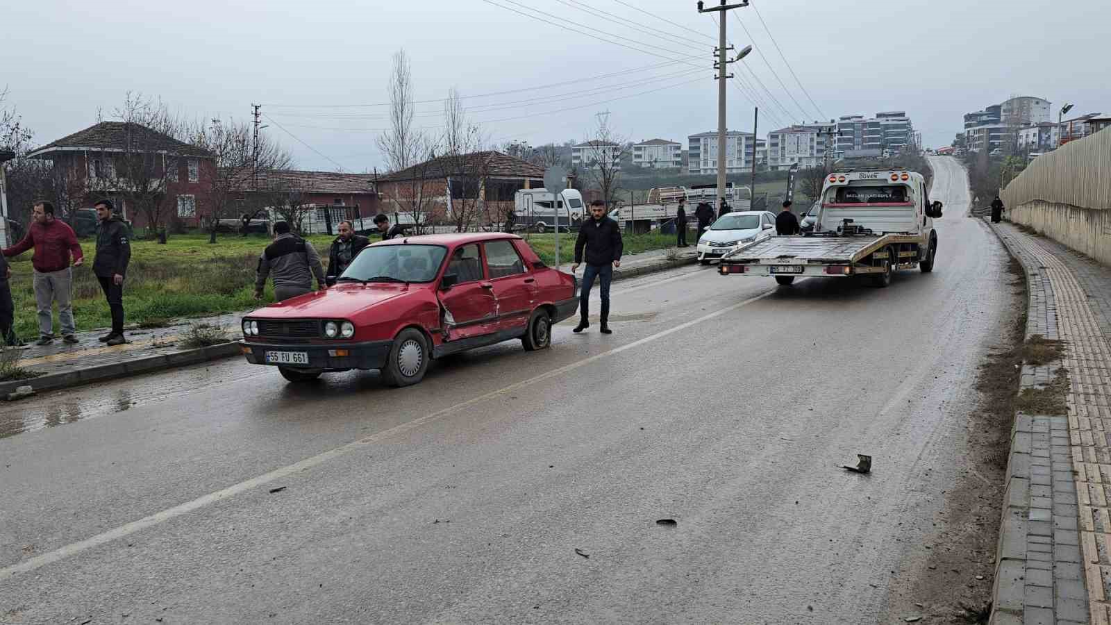 samsunda zincirleme kaza 3 yarali 5 BUPsTNmL