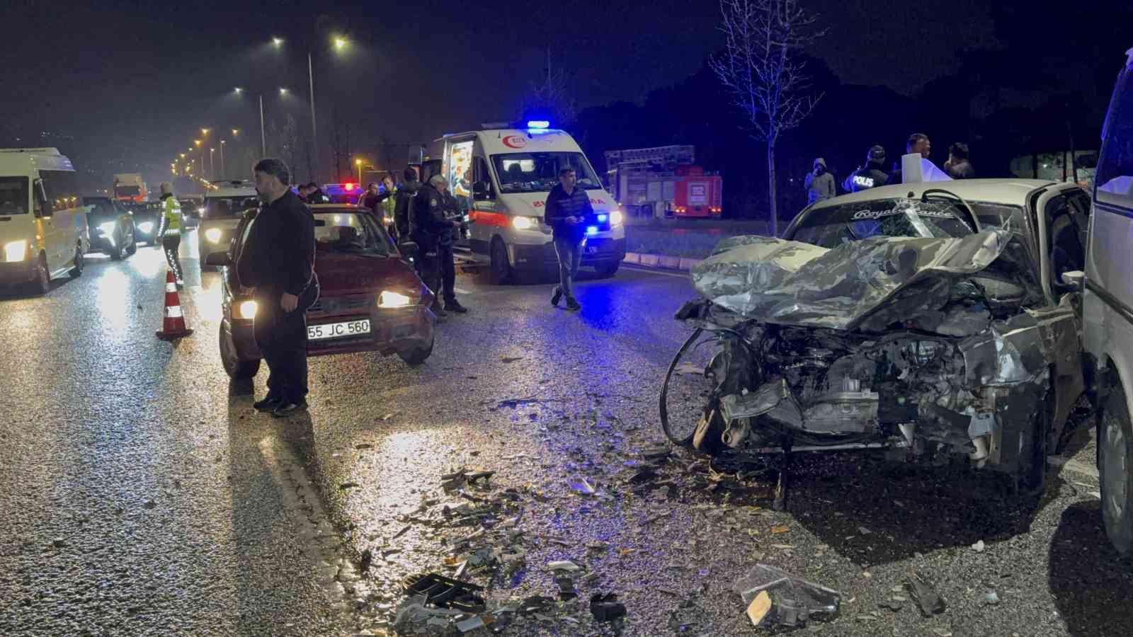 samsunda zincirleme trafik kazasi 6 yarali 1 lmW1sYd9