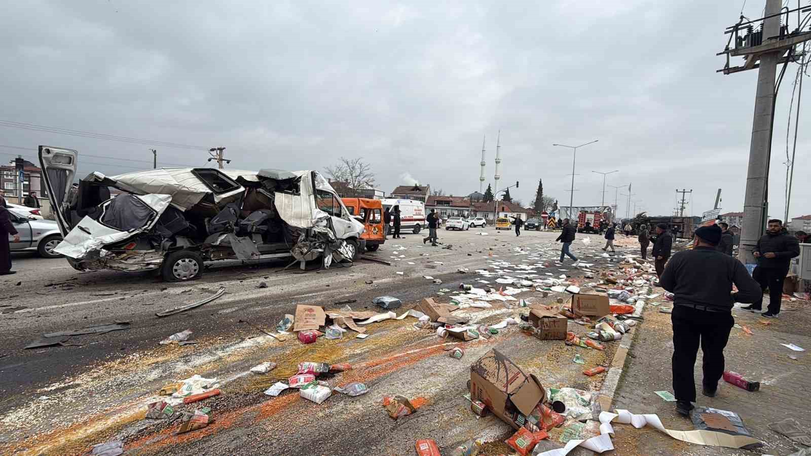 Samsun’daki kazada facianın eşiğinden dönüldü 10 samsundaki kazada facianin esiginden donuldu 6 77PquUNZ