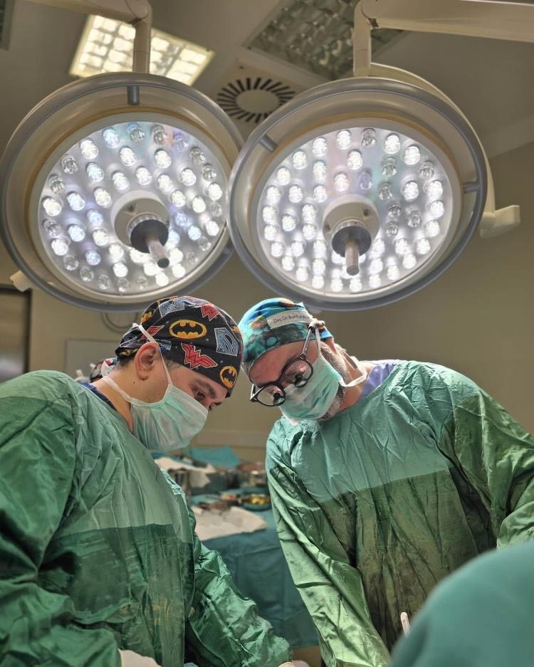 samsunlu doga fotografcisi doktor donmus golun uzerinde kamp yapti 6