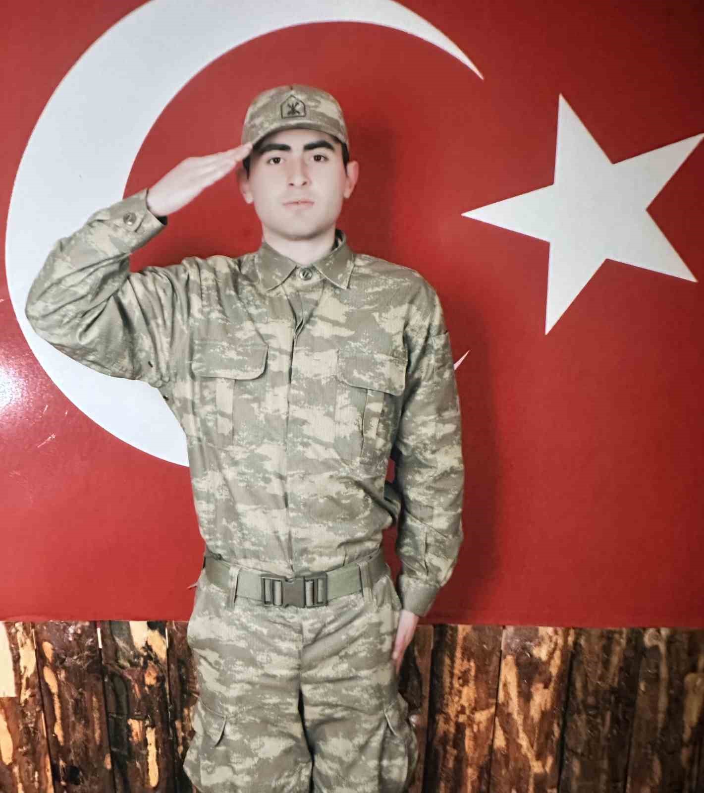 samsunlu sehidin baba evine turk bayragi asildi 4 Q835bFkZ