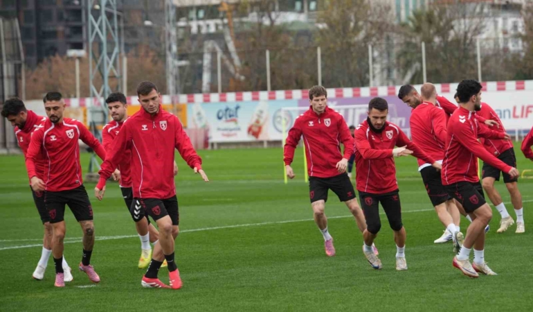 samsunspor-aek-maci-hazirliklarini-tamamladi-ieqaJxzn.jpg