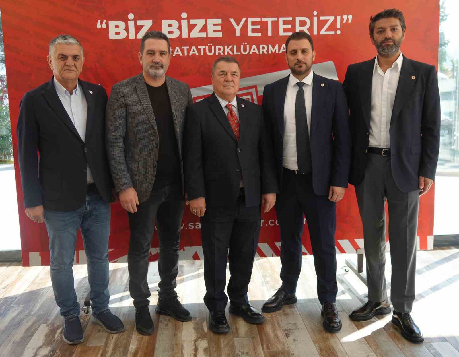 samsunspor baskanvekili bilen dinamo kievi yenersek 12 13 puanla ilk 8e gireriz 1 qc9hsMOa