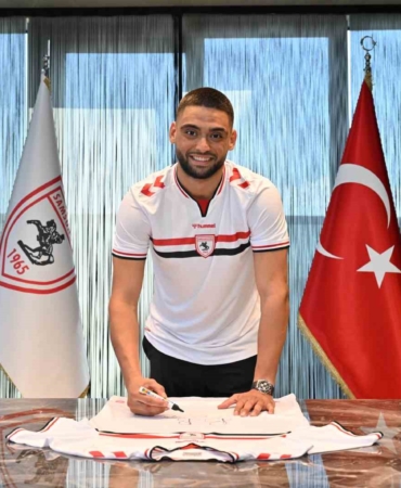 samsunspor-bilal-bayaziti-kadrosuna-katti-UsGTqDpg.jpg