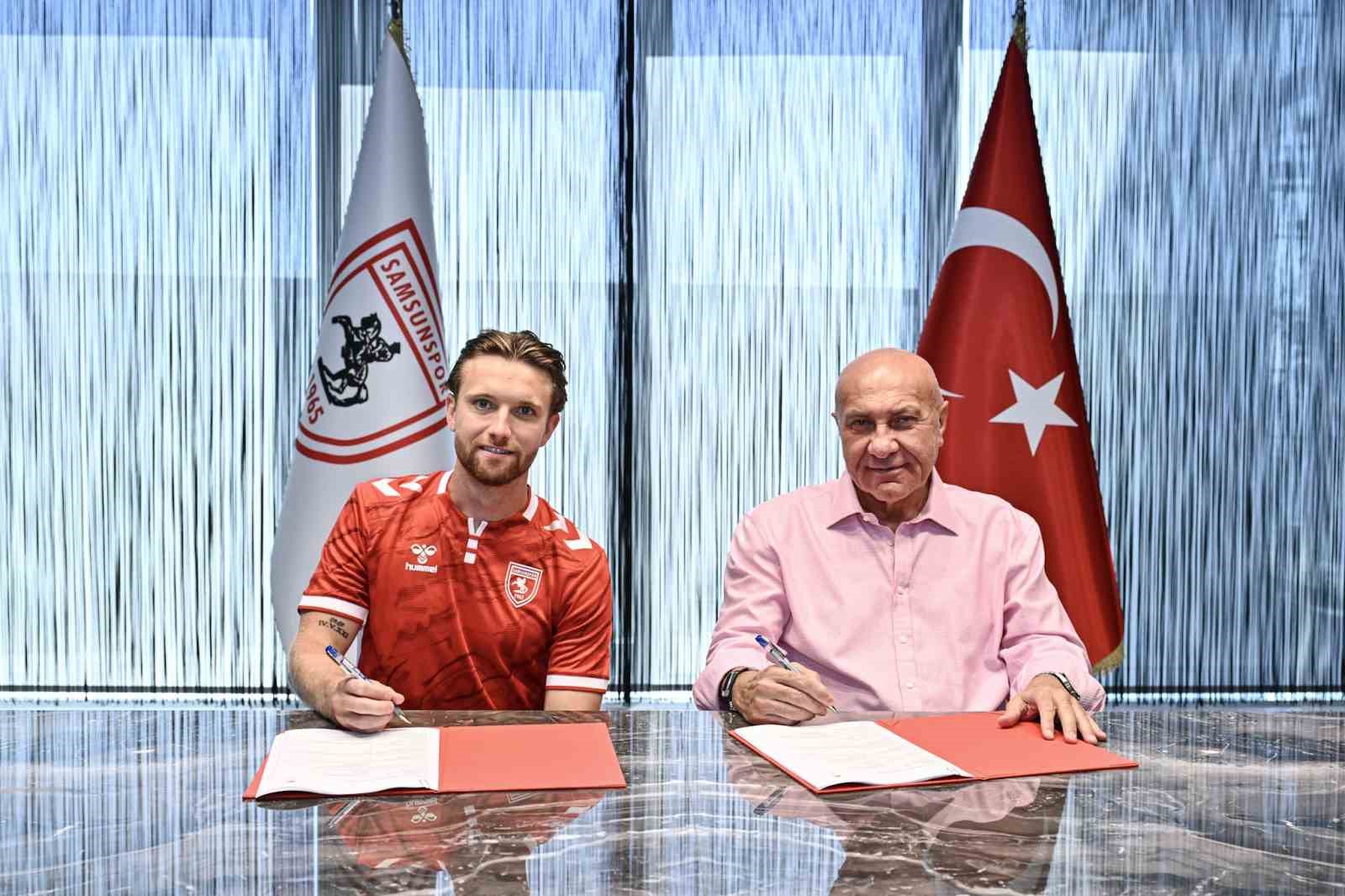 Samsunspor, Elliot Watt’ı 4 yıllığına kadrosuna kattı 5 samsunspor elliot watti 4 yilligina kadrosuna katti 1 pQYZb42d