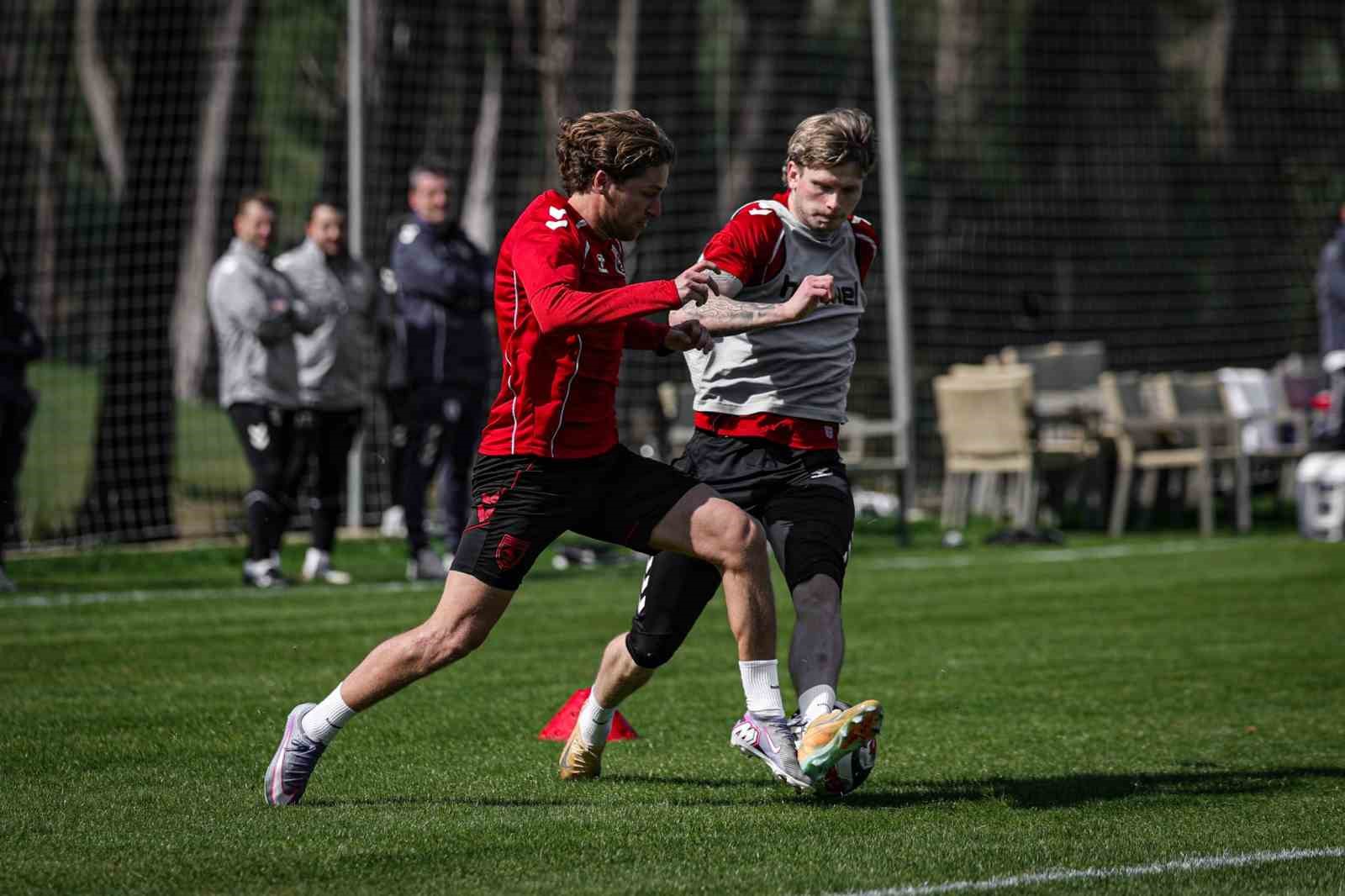 samsunspor fenerbahce deplasmaninda puan pesinde 4 lRsWHRmA