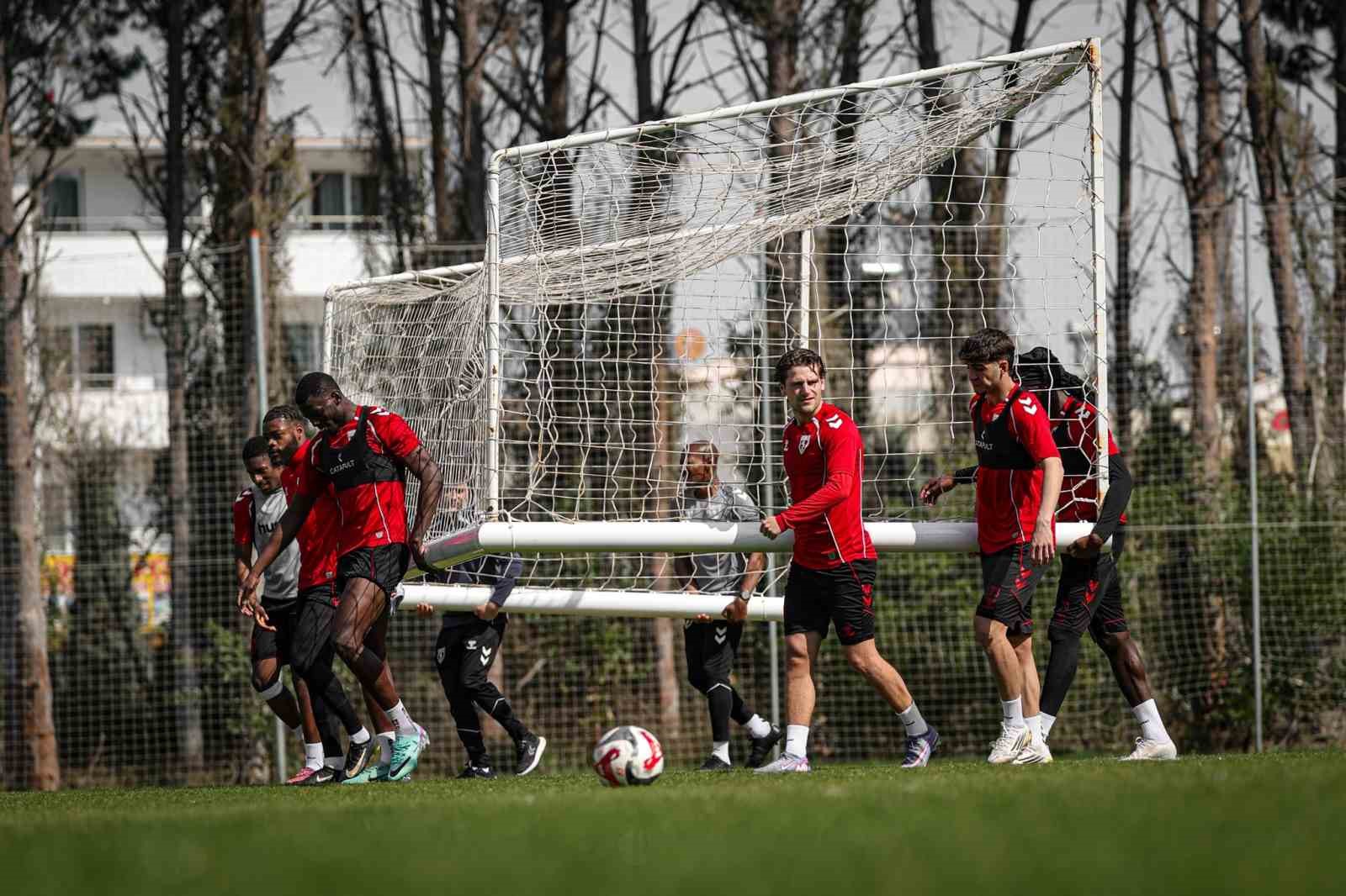 samsunspor fenerbahce deplasmaninda puan pesinde 5 E1d14YhO