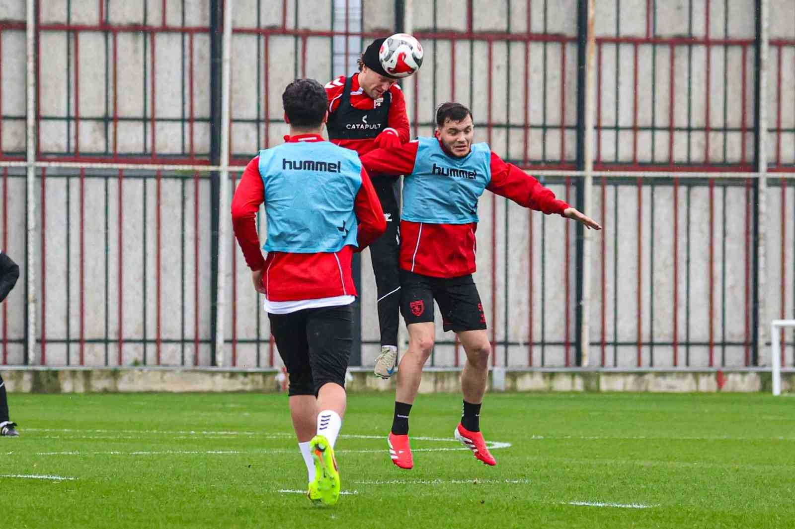 Samsunspor, Fenerbahçe maçı hazırlıklarına başladı 7 samsunspor fenerbahce maci hazirliklarina basladi 3 3rO1fbt3