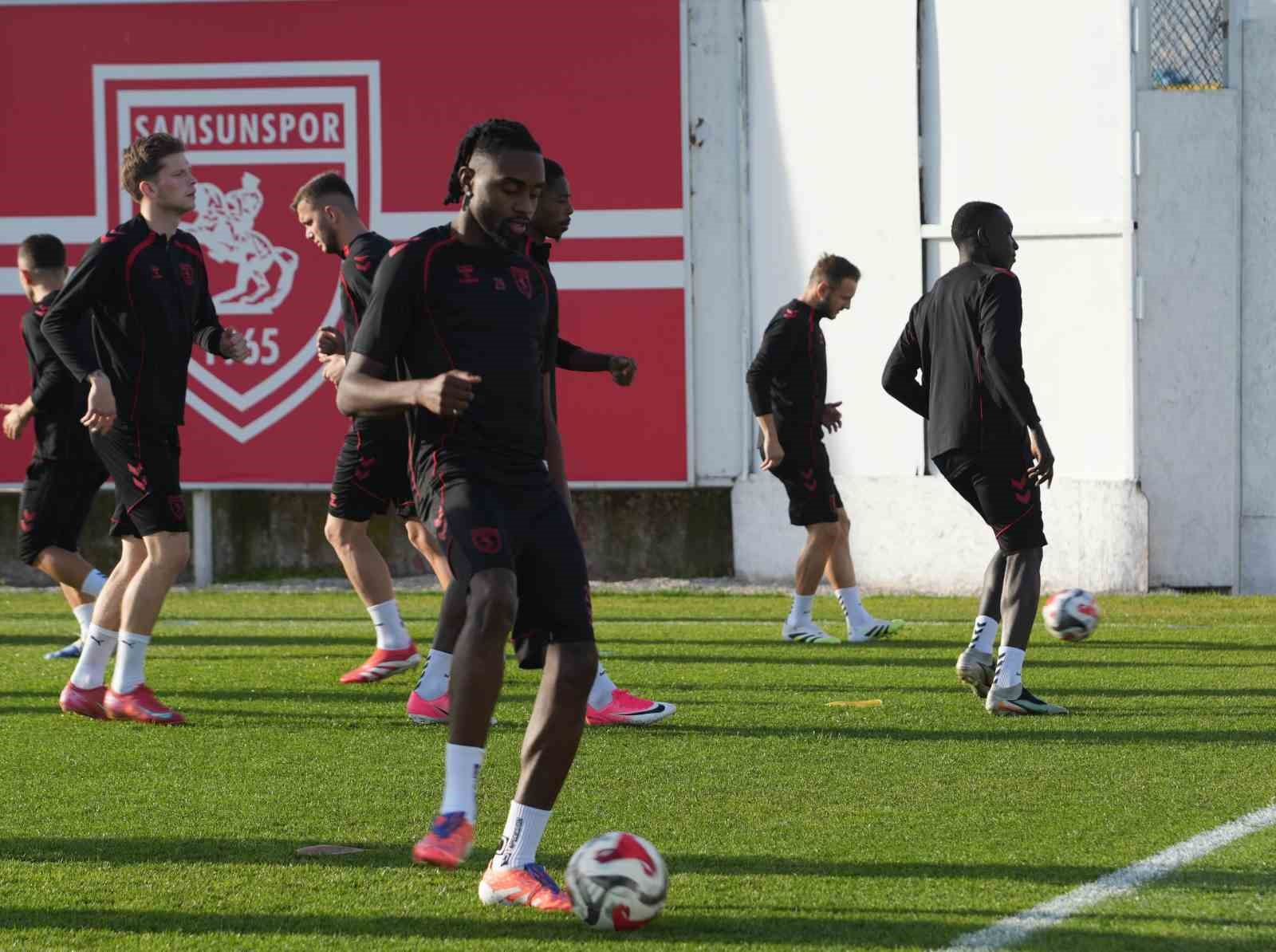 samsunspor futbol direktoru capa besiktas ile aramizdaki puan farkini acmak istiyoruz 4 OZmPF3IV