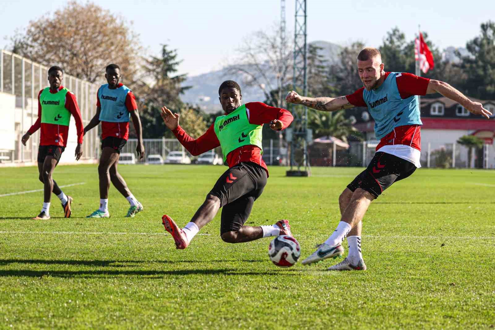 samsunspor galatasaray macinin hazirliklarini tamamladi 5 fadO2QuK