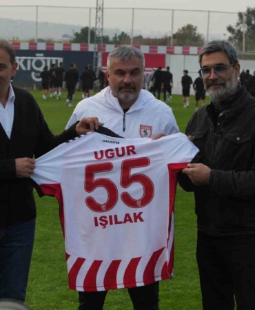 samsunspor-hamrun-spartans-maci-hazirliklarini-tamamladi-tp6eRAin.jpg