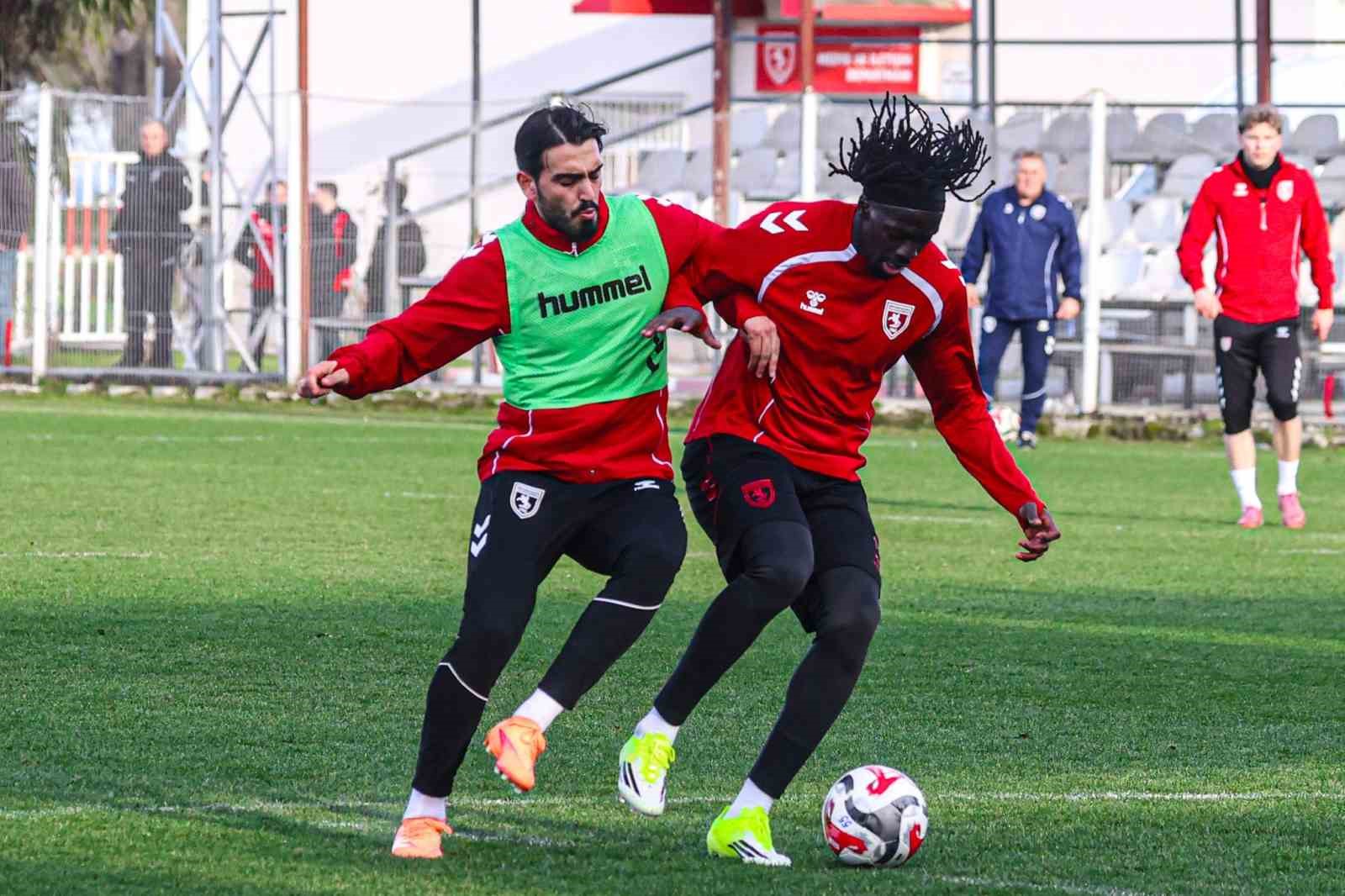 Samsunspor, Karadeniz derbisinden galibiyetle ayrılmak istiyor 4 samsunspor karadeniz derbisinden galibiyetle ayrilmak istiyor 0 dDh6qUXp