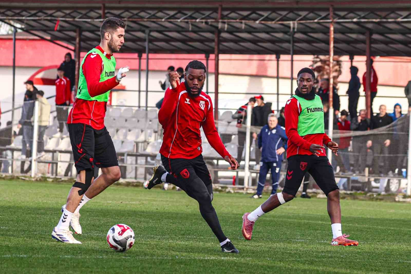Samsunspor, Karadeniz derbisinden galibiyetle ayrılmak istiyor 8 samsunspor karadeniz derbisinden galibiyetle ayrilmak istiyor 4 eRmT3eu9
