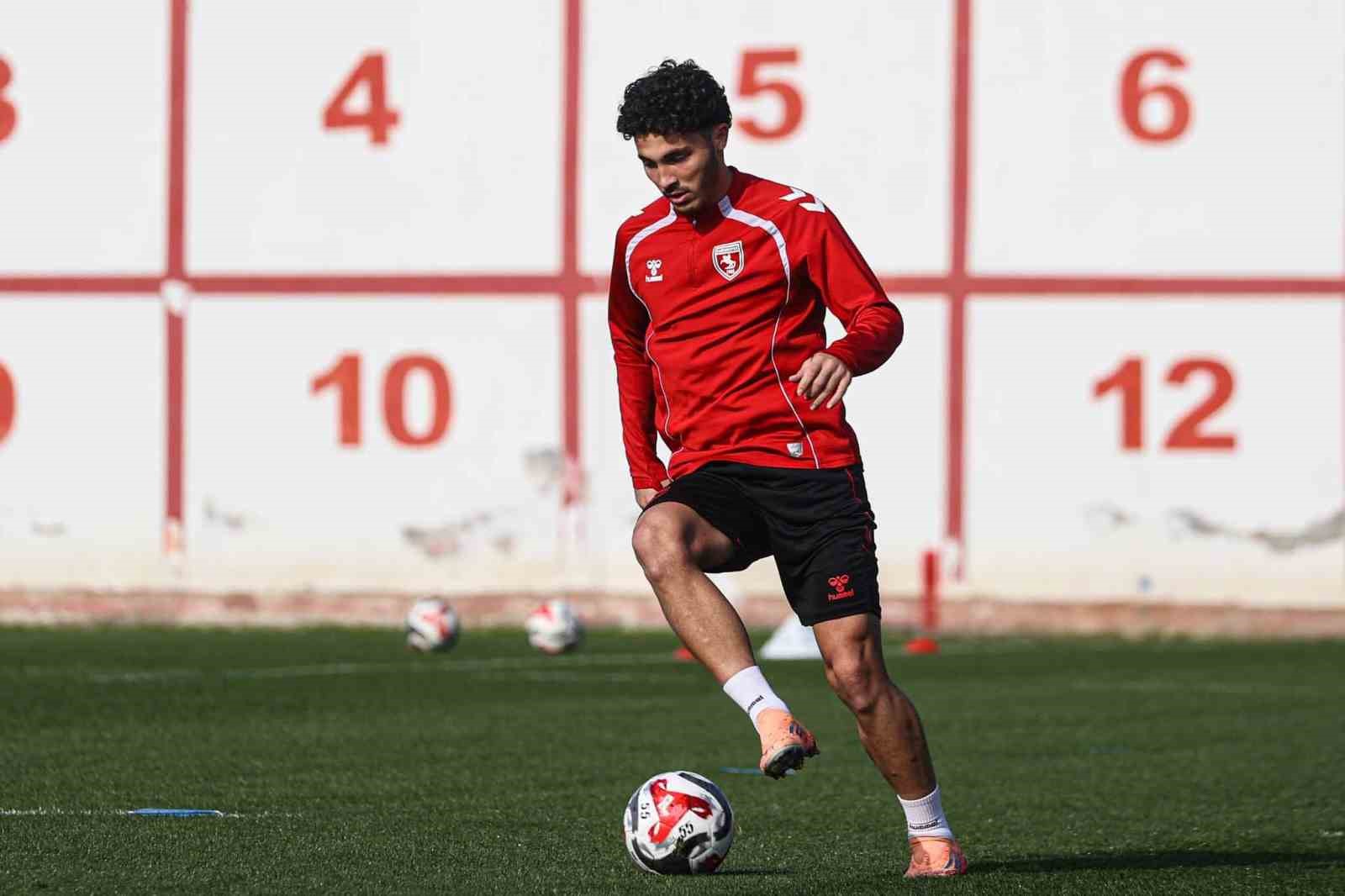 samsunspor kayserisporu evine puansiz gondermek istiyor 3 ZbC2Ku2R